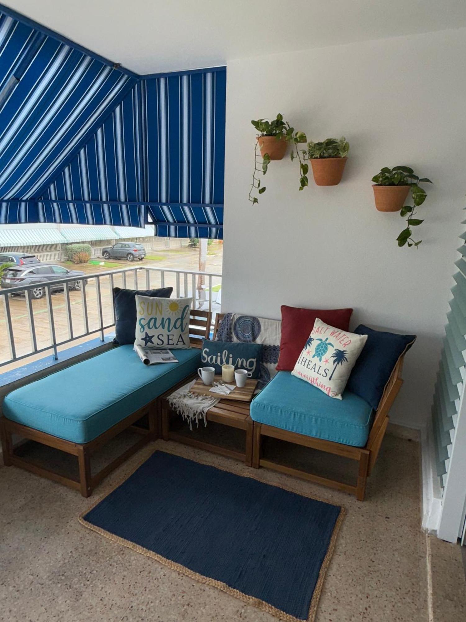 Oceanview Apartment Steps To The Beach 卢基约 外观 照片